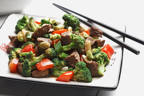 Stir-Fried Broccoli, Red Peppers and Beef | Recipes | Piggly Wiggly Midwest