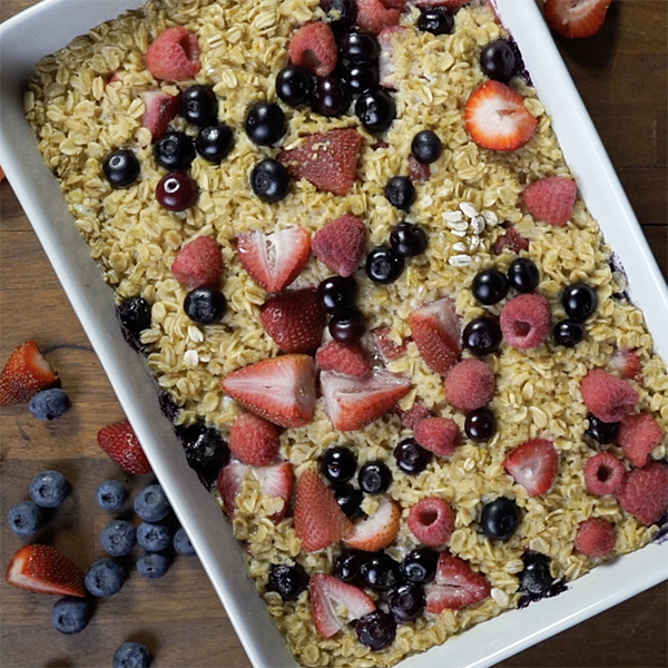 Baked Berry Oatmeal | Recipes | Weis Markets
